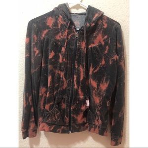 ✨Black and orange hoodie